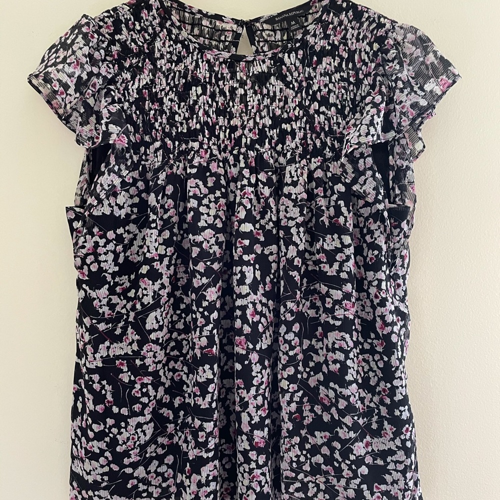 Banana Republic Sleeveless Top